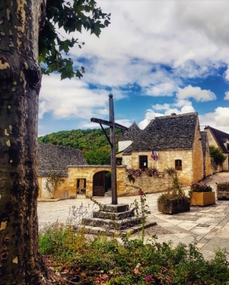 Saint Amand de Coly un des plus beaux villages de france